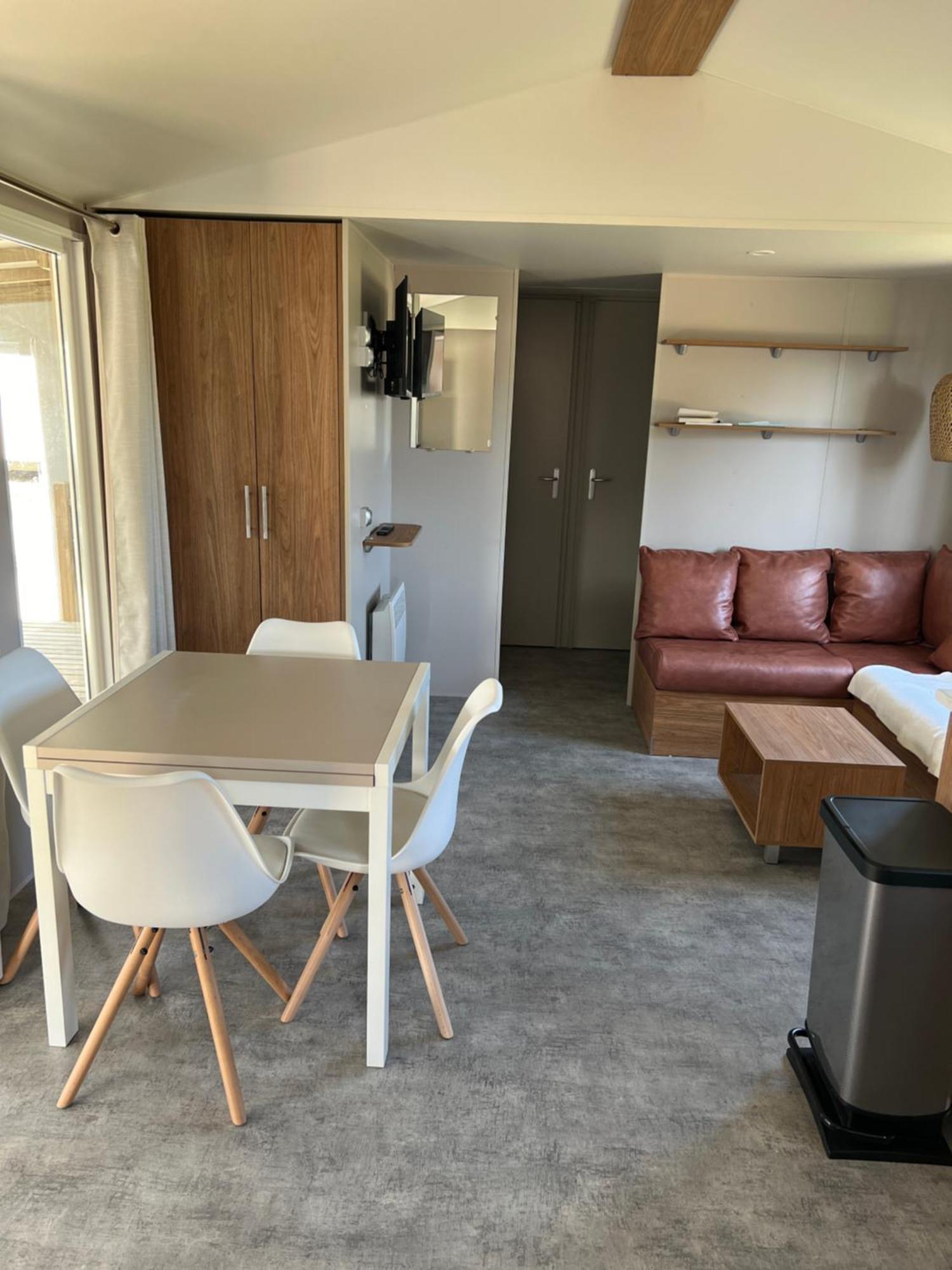 Mobil Home Neuf 6 P Climatise A Hyeres A 200 M De La Mer Dans Camping 4 Etoiles Dış mekan fotoğraf
